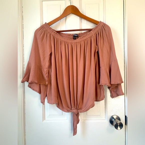 Express Tops - Express Top. Size small. Great condition